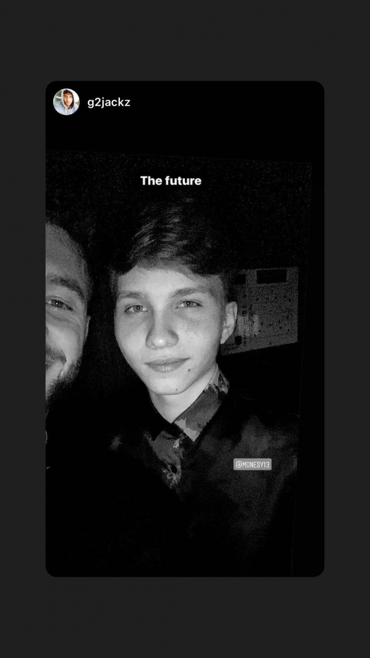 在场外给予 在场外给予